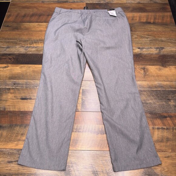 Lee Relaxed Fit Straight Leg Pants Womens 18M Gray Mid Rise Wrinkle Free New - Picture 2 of 14